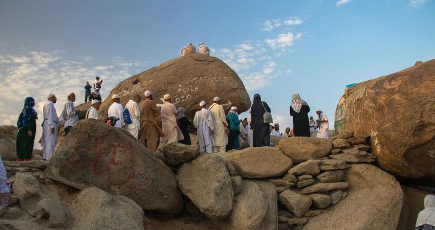Cave Thawr entrance